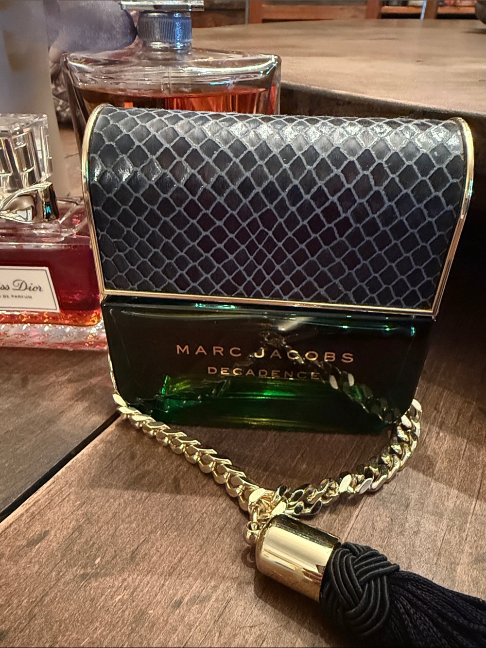 Marc Jacobs Black & Green Mini Chain Decadence Eau de parfum with Tassel